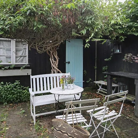 4 Person Holiday Home In Melby Hébergement de vacances Melby
